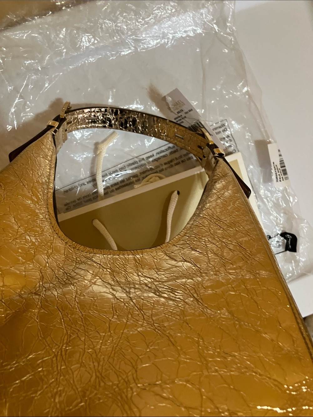 MICHAEL Michael Kors Nolita Metallic Pale Gold Criackled leather Shldr bag - Picture 3 of 14